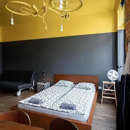 Апартаменты Golden Apartments&glamping-k28 *