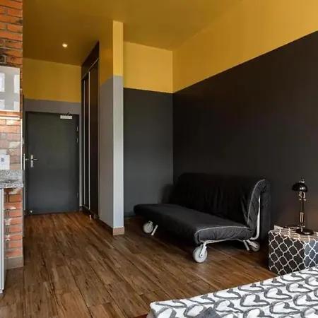 아파트 Golden Apartments&glamping-k28