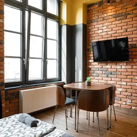 Golden Apartments&glamping-k28 아파트 *