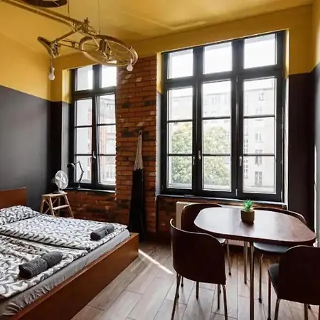아파트 Golden Apartments&glamping-k28