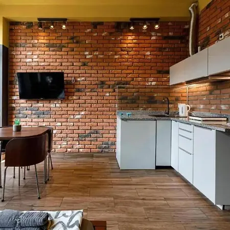 Golden Apartments&glamping-k28 * 브로츠와프